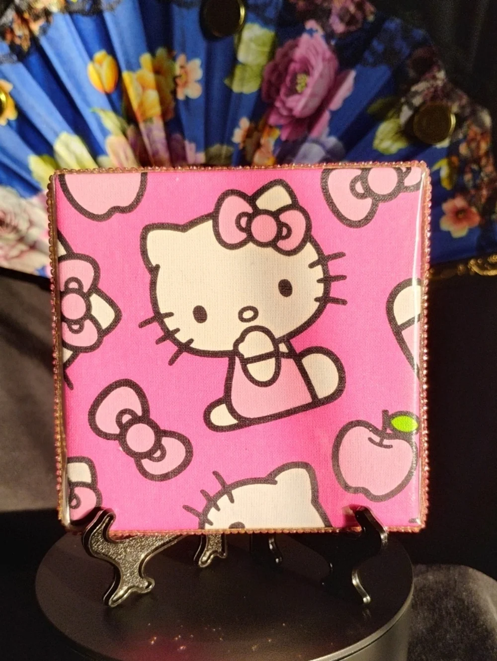 Hand Crafted Hello Kitty - Picture 1 of 4